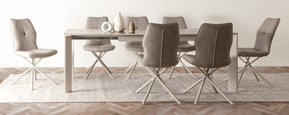 Modern, kortárs design étkezőszékek.