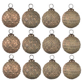 Vintage stílusú, 4 féle dombormintával kialakított, antikolt felületű, rézszínű, 12 darabos üveg karácsonyfadísz szett.