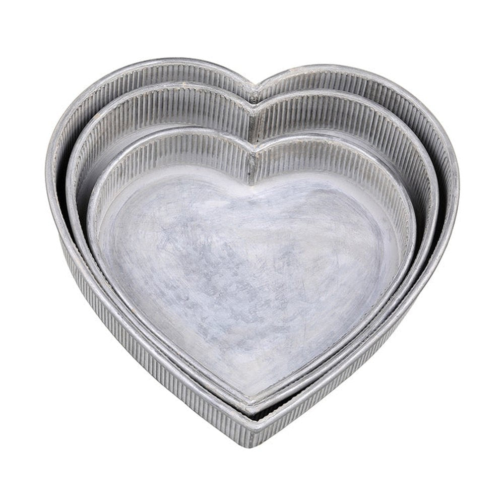 Szív formájú, háromdarabos karácsonyi bádog tálca szett.