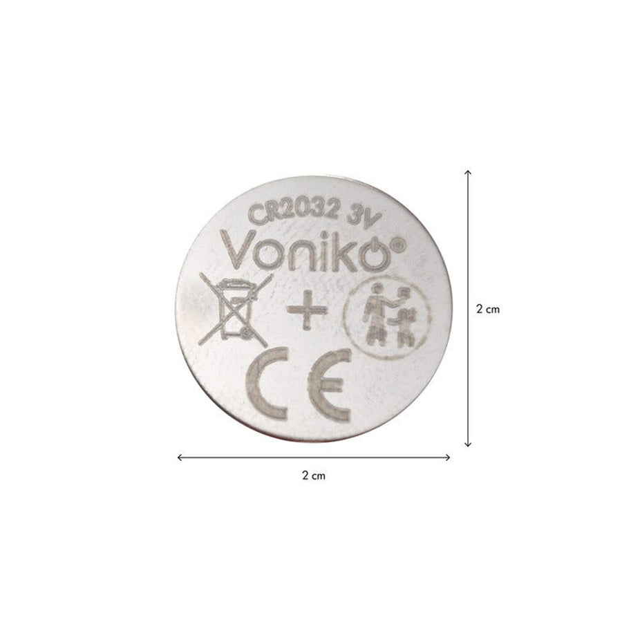 CR2032 lítium gombelem 2 cm átmérővel és 0,32 cm vastagsággal méretarányos ábrán