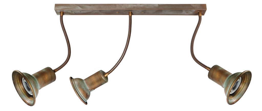 Vintage stílusú, réz spot lámpa három flexibilis foglalattal.