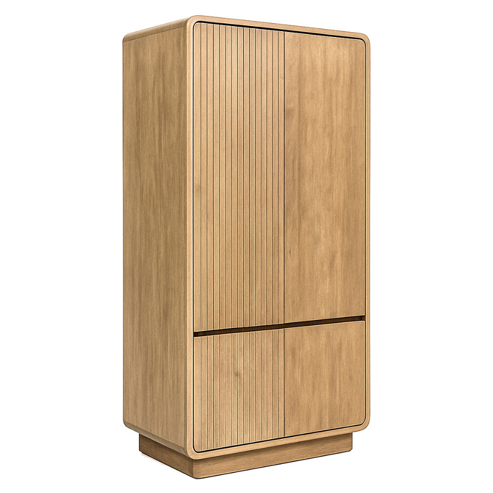 Modern, tömör teakfából készült, natúr színű kétszárnyú ruhásszekrény