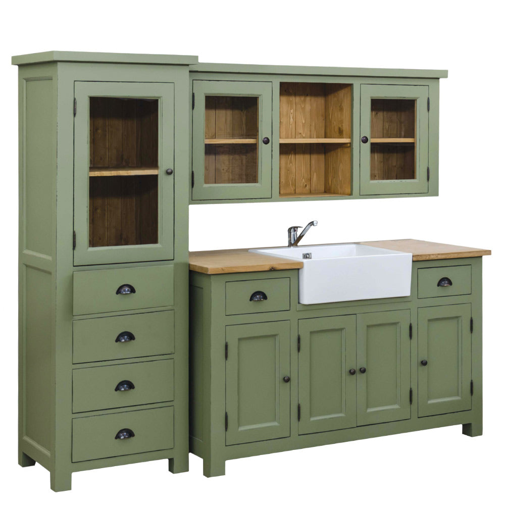 Vidéki stílusú, fenyőfából készült, három elemből álló komplett konyhabútor.