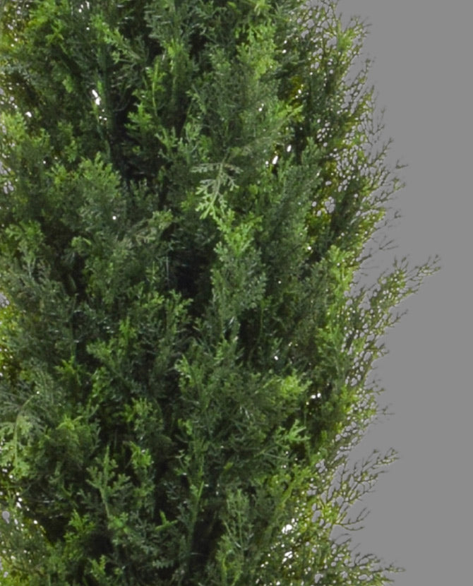 Élethű megjelenésű, UV-álló kialakítású, 150 cm magas, zöld színű cédrusfenyő műnövény