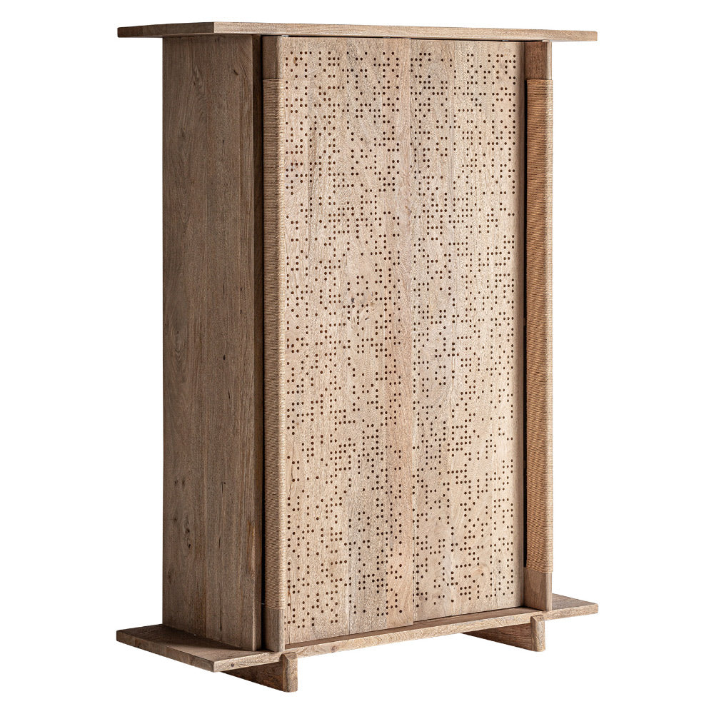 Natúr nyírfa gardróbszekrény perspektívikus nézet – perforált tolóajtókkal