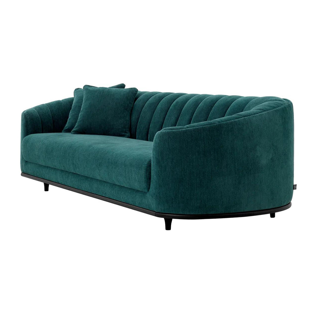 Tengerzöld színű szövettel kárpitozott, 3 személyes dizájn kanapé.