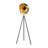 Aranyszínű design állólámpa.