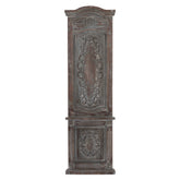 Casa Roma antikolt fa falpanel előlnézetből, shabby chic stílusban, faragott klasszikus díszítéssel.