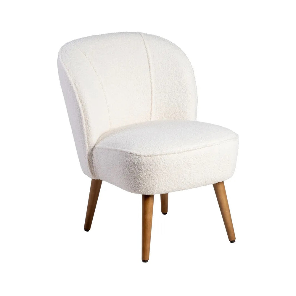 CLUB EMMA bézs bouclé klub fotel tömör fa lábakkal, világos kárpittal.