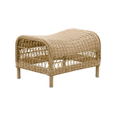 Natúr színű, műrattan kerti zsámoly.