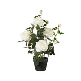 Fehér színű, élethű megjelenésű, mű rózsabokor, fekete műanyag cserépben.