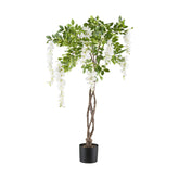 Fehér színű mű lilaakác fa.