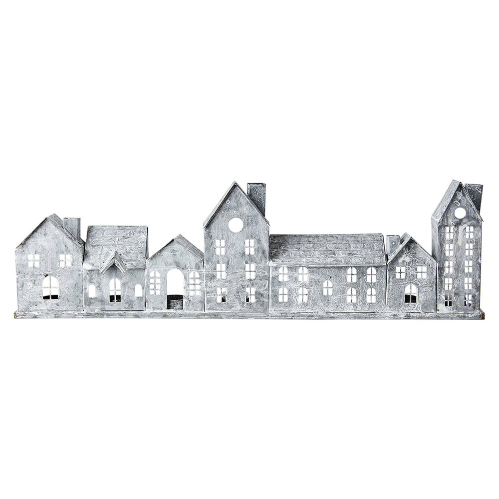 Szürke színű, bádogból készült házikókat formázó lámpás.