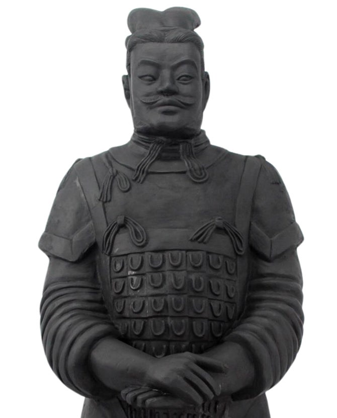 Matt fekete színű, kínai harcost ábrázoló műgyanta szobor..