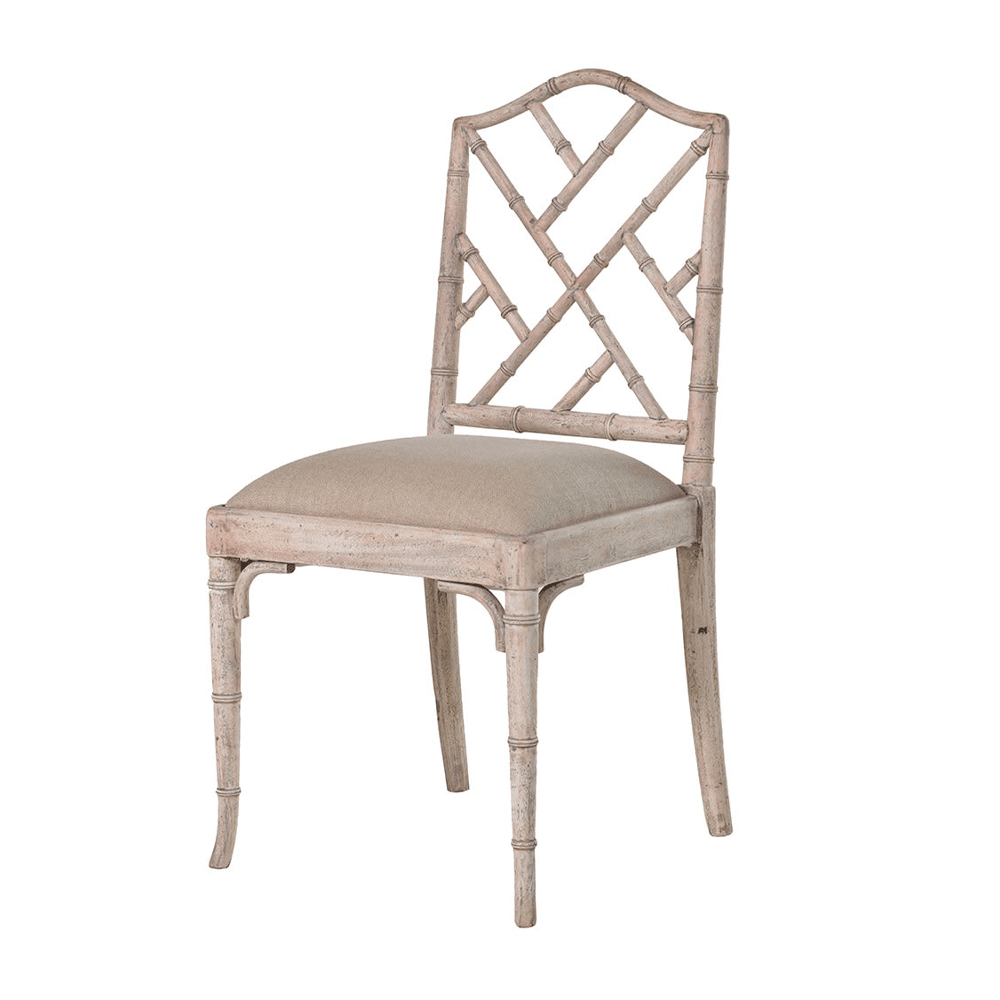 Tömör akácfából faragott, exkluzív, kézműves szék.