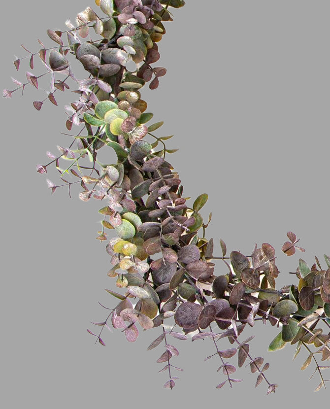 Lilászöld színű mű eukaliptusz girland.
