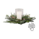 Mű fenyőkoszorú gyertyatartóval.