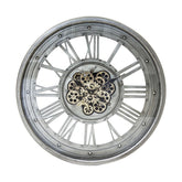 Fémből készült, antikolt felületű, ezüstszínű óriás falióra.