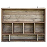 Újrahasznosított régi fából készült, kézműves szortírozó fali polc.