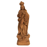 Rozsdabarna színű, antikolt felületű Madonna figura.