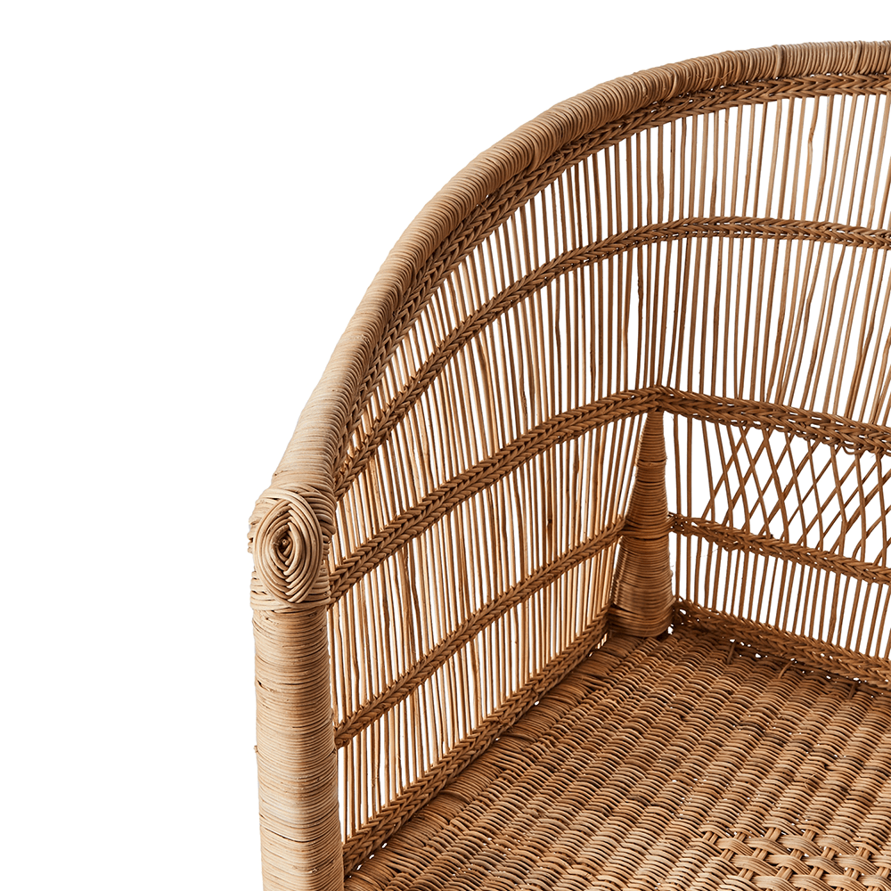 Termesztés rattanból készült, kézműves fotel. Termesztés rattanból készült, kézműves fotel.
