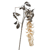 Aranyszínű mű trópusi akác ág.