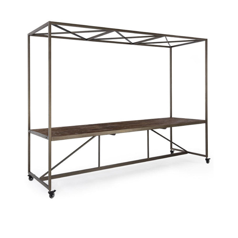 Industrial stílusú kiállítóasztal fémvázzal és jegenyefenyő asztallappal. A bútor négy lefékezhető gumikerékkel rendelkezik.