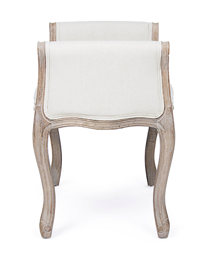 Koloniál stílusú, kaucsukfából készült, fehér színű textillel kárpitozott ülőpad karfával.