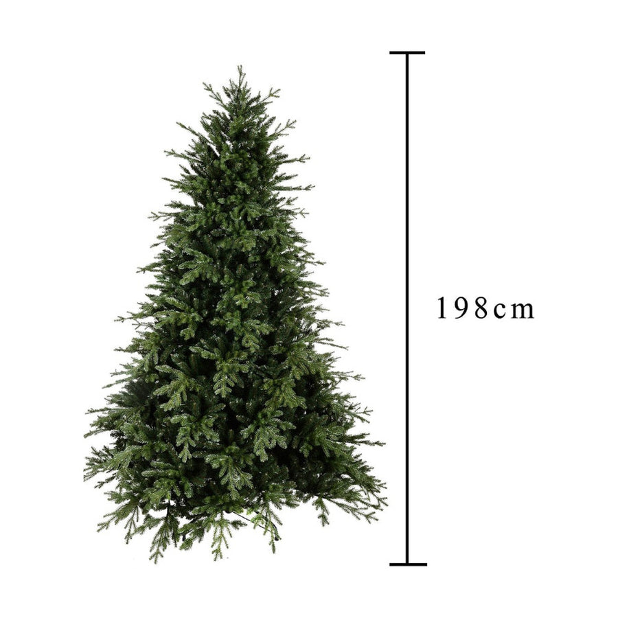 Prémium kategóriás, dús, valósághű, 198 cm magas műfenyő mérettel ellátott képe
