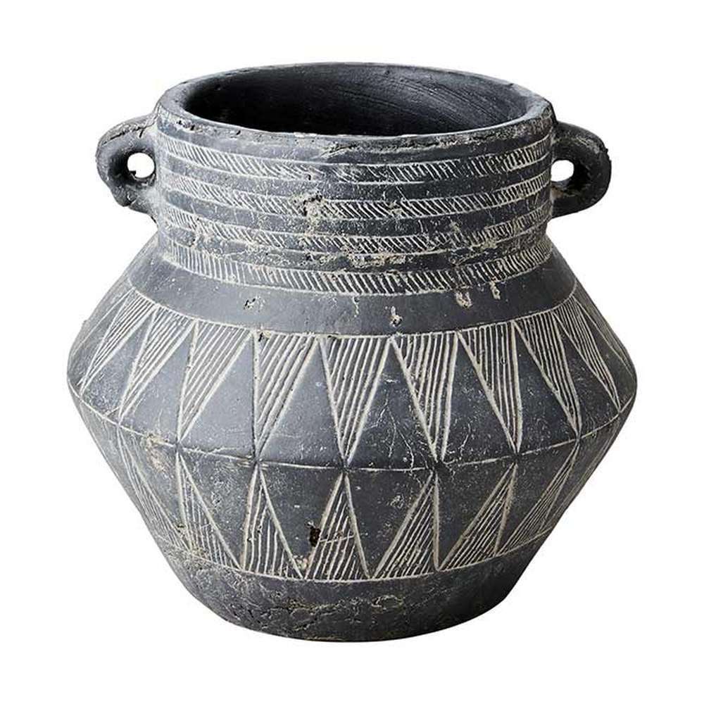 Törzsi stílusú, geometrikus mintákkal díszített, fekete színű, kézműves égetett agyag kaspó.
