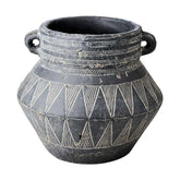 Törzsi stílusú, geometrikus mintákkal díszített, fekete színű, kézműves égetett agyag kaspó.