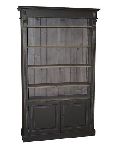 Klasszikus stílusú, tömör fenyőfa könyvesszekrény. Antikolt fekete és pácolt szürkésbarna színű.