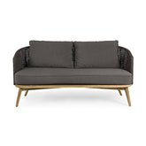 Fromatervezett kerti kanapé sötétszürke ülő- és hátpárnákkal.