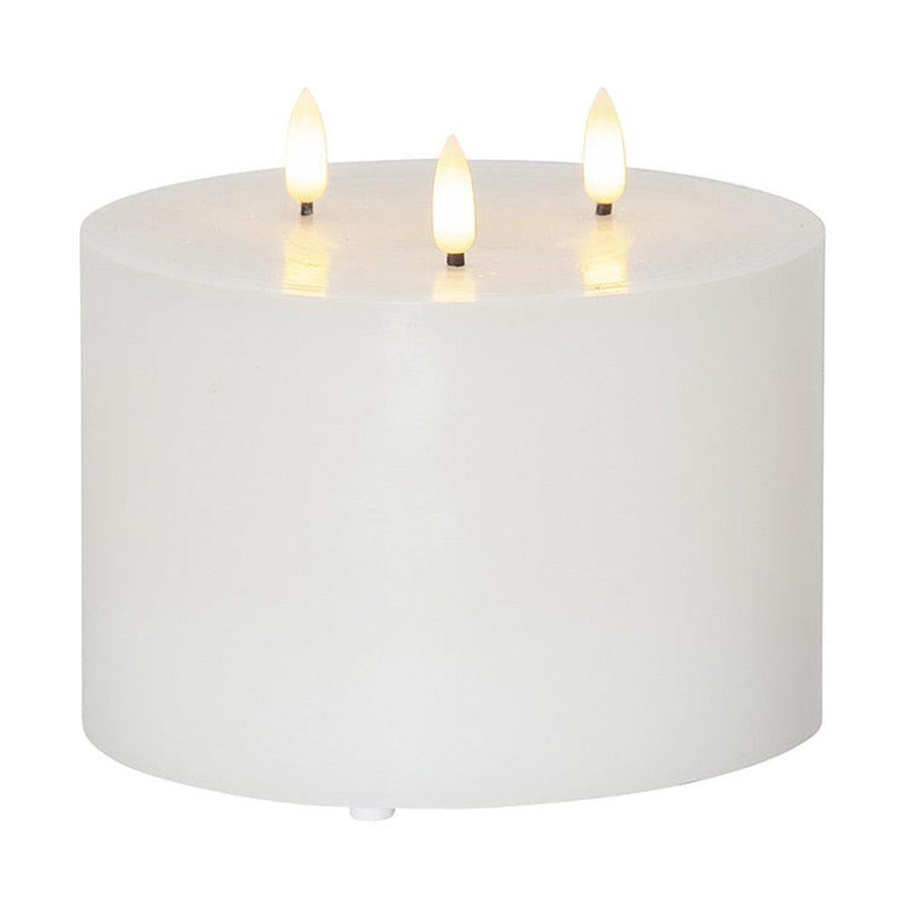 Élethű megjelenésű, valódi viaszból készült oszlopgyertya, három LED lánggal.