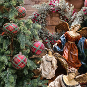 Skót kockás mintázatú, üveg karácsonyfadísz szett.