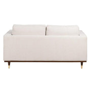 Bézs színű szövettel kárpitozott, 2 személyes kanapé.