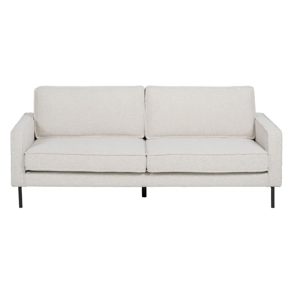 Fehér színű szövettel kárpitozott, 3 személyes kanapé.