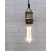 New Generation Classic meleg fehér fényű LED dekorációs izzó áttetsző üveggel.