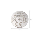CR2032 lítium gombelem 2 cm átmérővel és 0,32 cm vastagsággal méretarányos ábrán