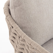 Kétszemélyes, bézs színű, design kerti kanapé natúr színű teakfa lábakkal