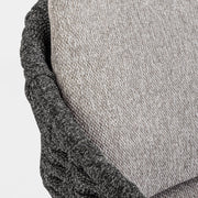 Kortárs stílusú, szürke színű, design kerti szék natúr színű teakfa lábakkal