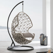 Kelly kültéri függőfotel teraszon elhelyezve