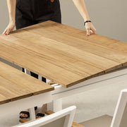 Bővíthető, fehér színű alumínium étkezőasztal natúr színű teakfa fedlappal.