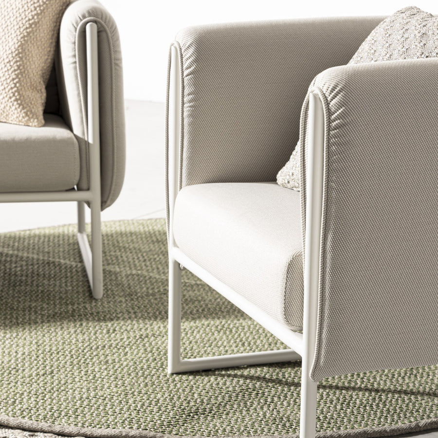 Kortárs stílusú, fehér-bézs színű, kerti design fotel