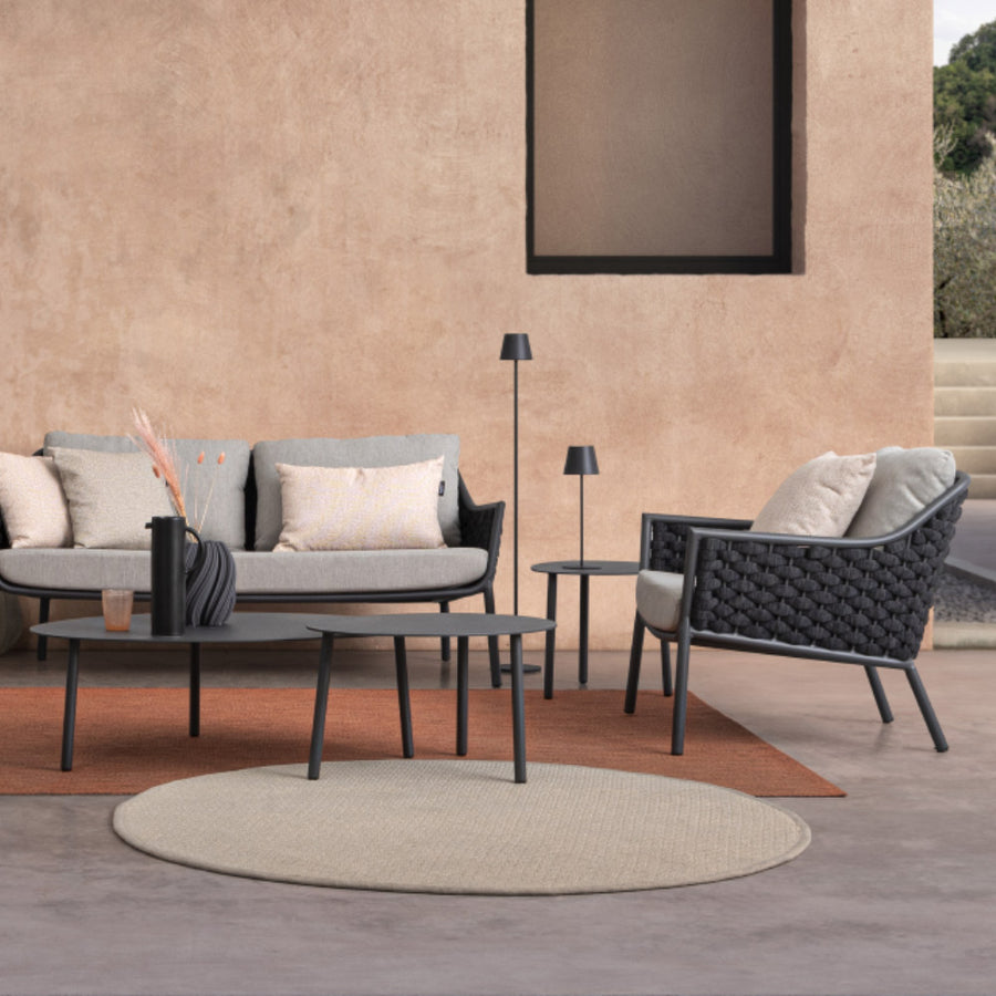 Szürke színű, design kerti fotel alumínium vázzal, kötélfonat burkolattal