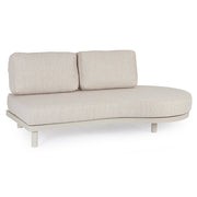 Kortárs bézs alumíniumból készült, kerti ülőgarnitúra homokszínű ülő- és hátpárnákkal.