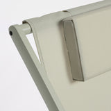 textilén felület és fejpárna részlet zsályazöld kerti széken