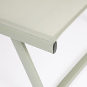 textilén fekvőfelület részlet zsályazöld napozóágyon