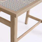 Kalimera bárasztal fahatású alumínium váz és porcelán asztallap részlet