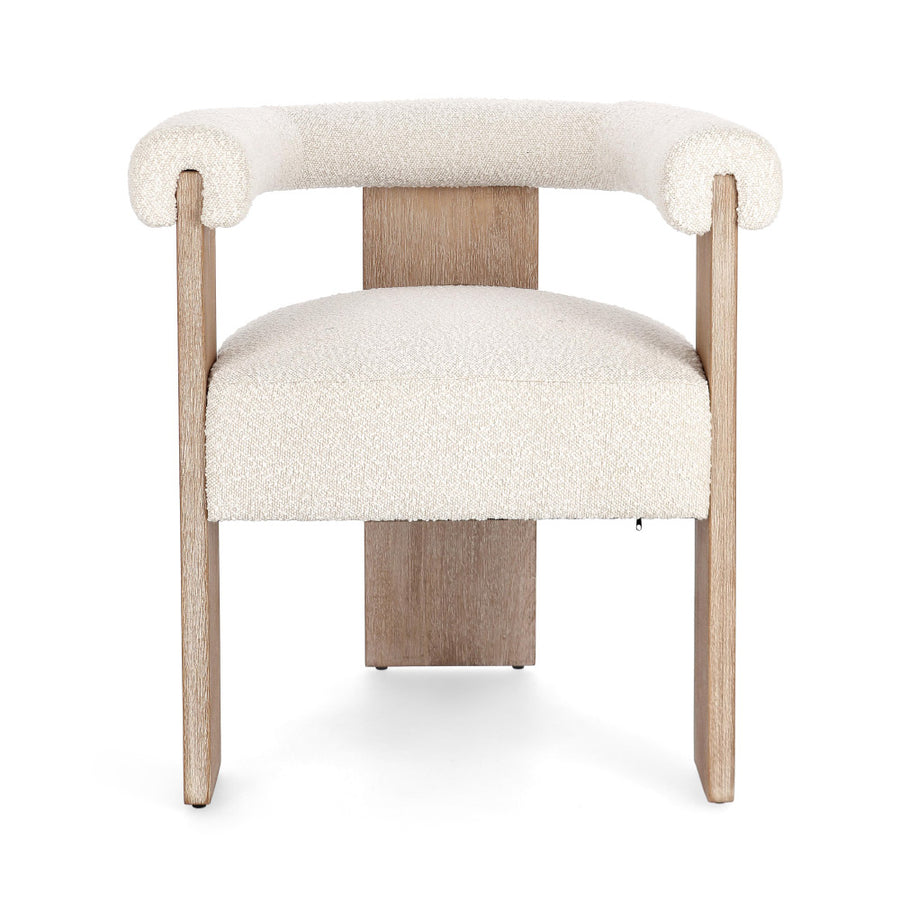 Skandináv stílusú, natúr színű kaucsukfa karosszék, fehér színű, buklé szövetkárpittal